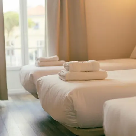 Bed & Breakfast Residencia Maciel Peniche