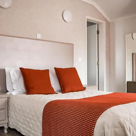 Residencia Maciel Bed & Breakfast Peniche