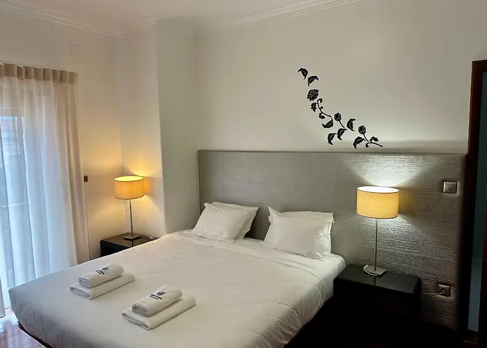 Bed & Breakfast Residencia Maciel Peniche