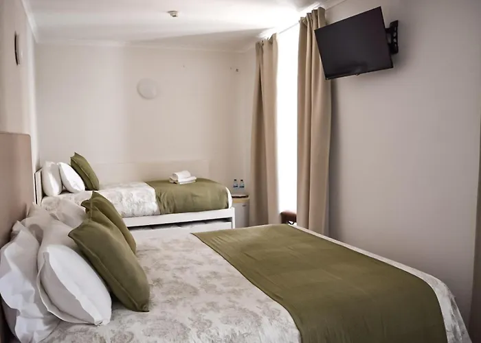 Bed & Breakfast Residencia Maciel Peniche